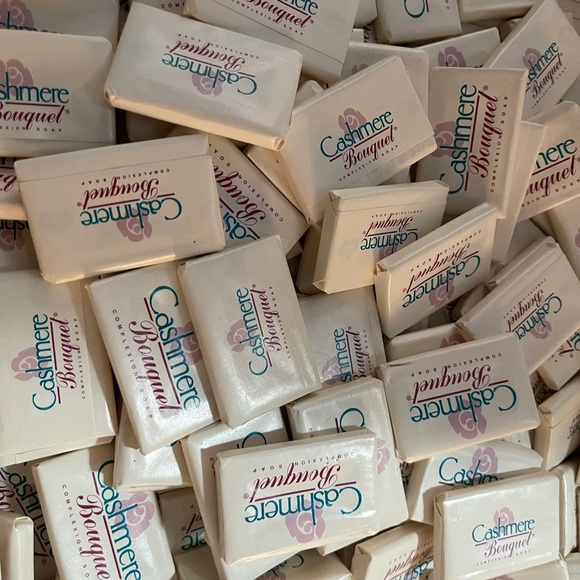 Cashmere boutique soap - Picture 2 of 3